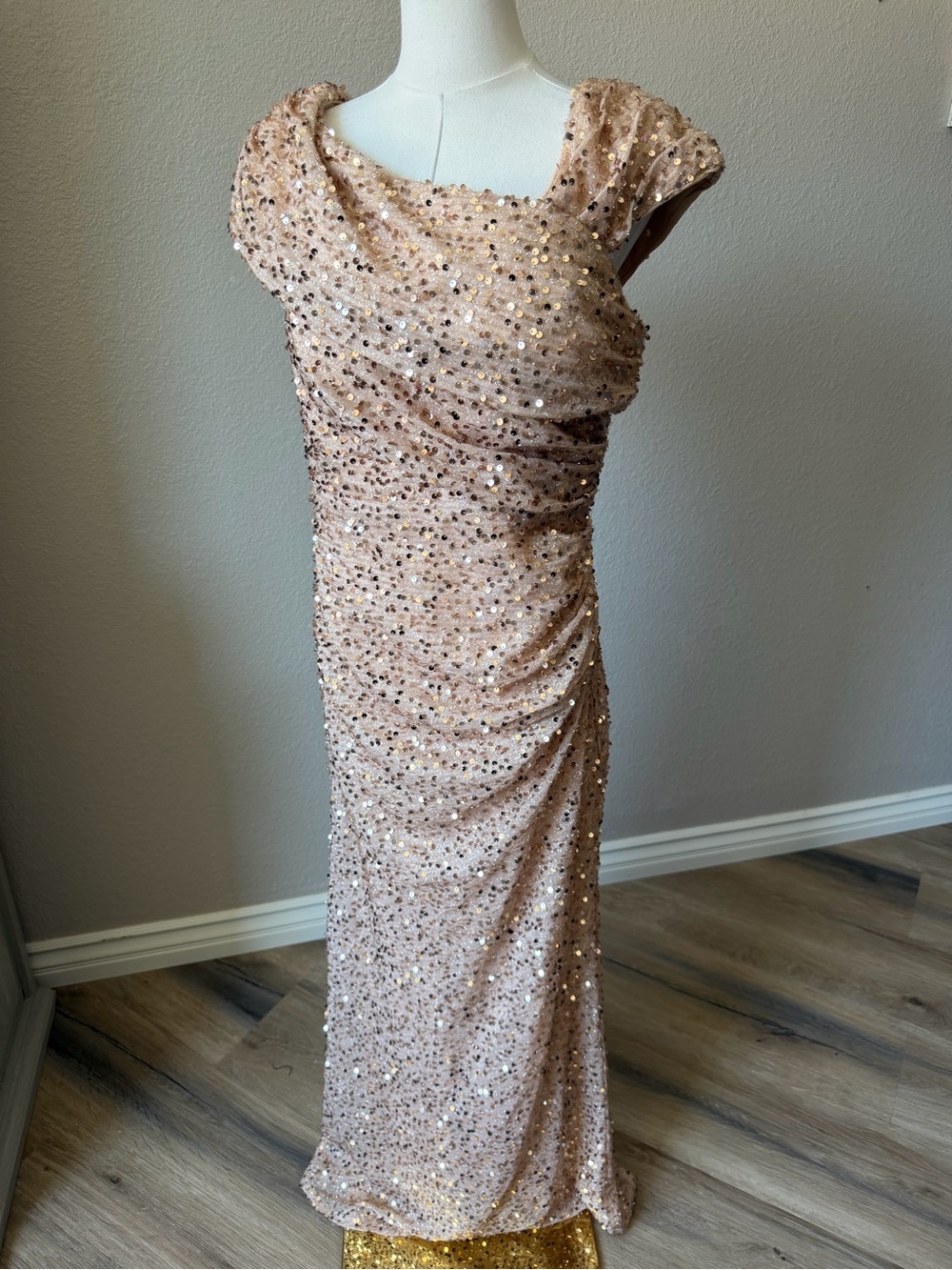 NWOT Sequined Cowl-Neck Maxi Dress in Blush Champagne Formal, Large